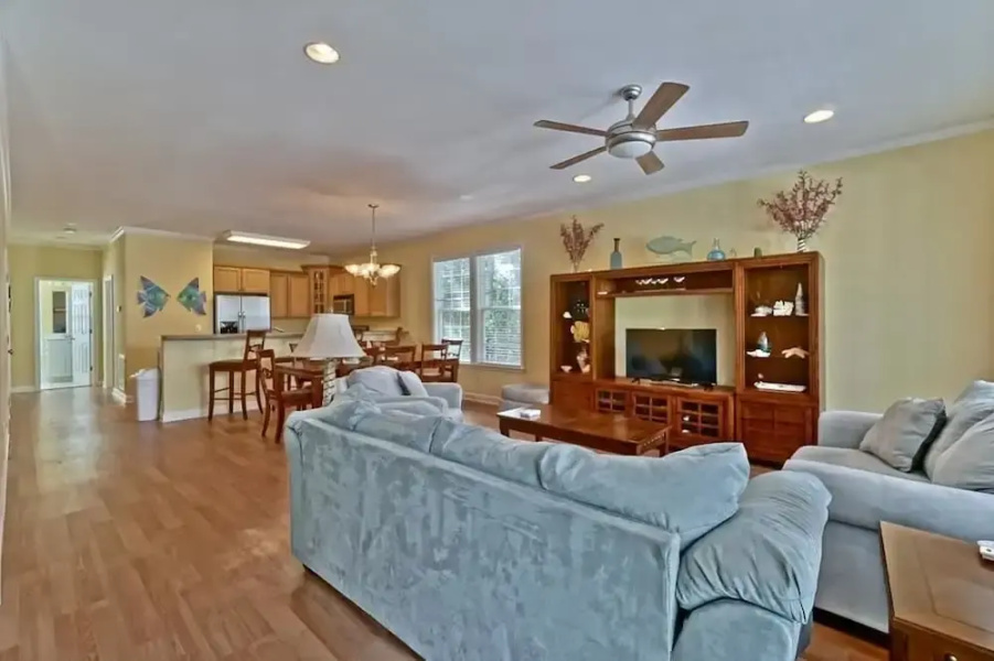 Tucker's Choice - 4 Br Home