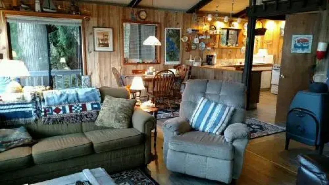 4 B s Coastal Cabin