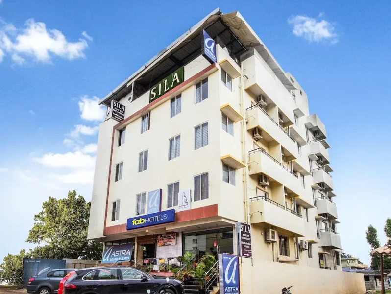 FabHotel Astra