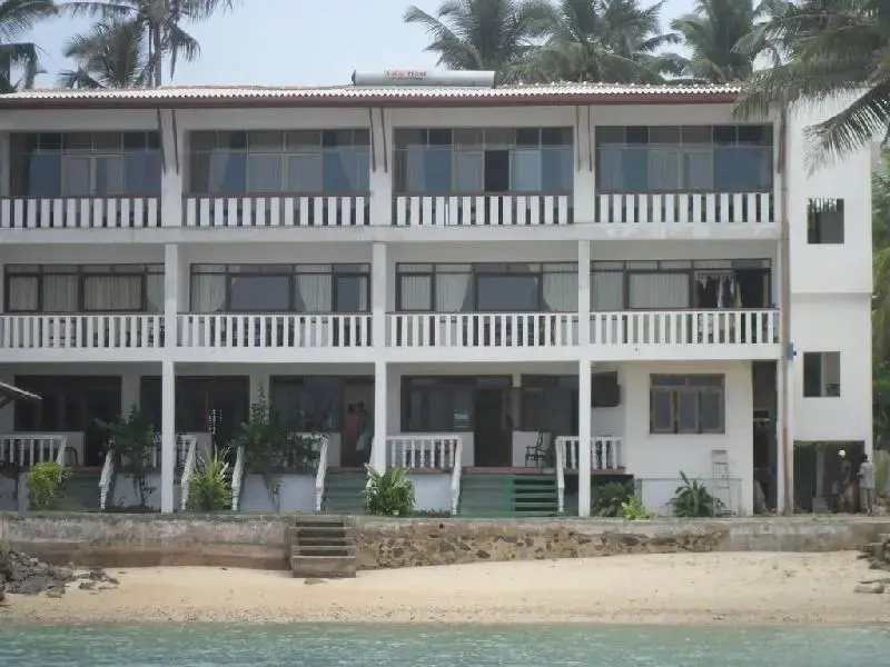 Unawatuna Mbr Resort