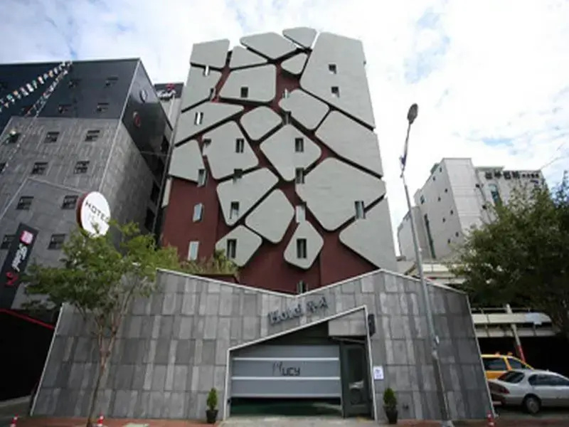 Hanam Lucy Hotel