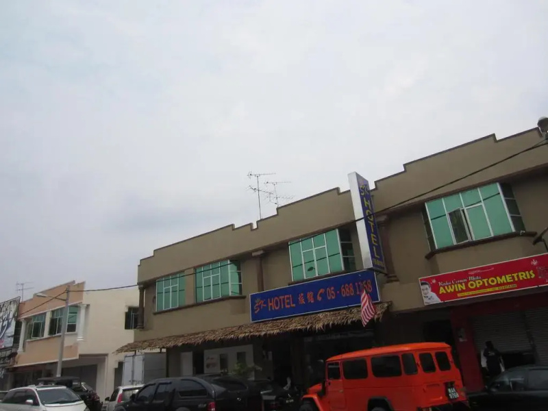 SK Hotel 2