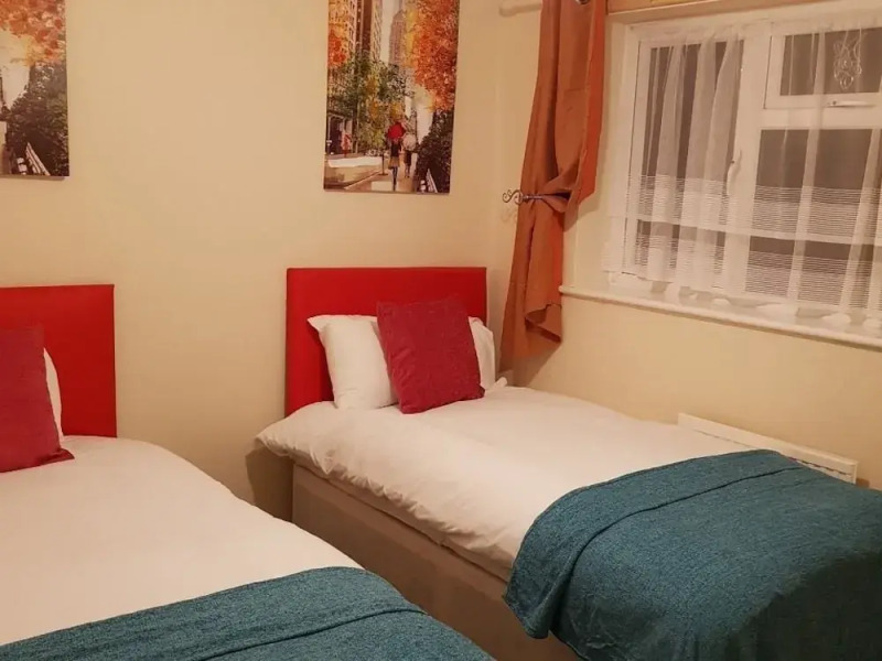 Huku Kwetu - Ravenhill House