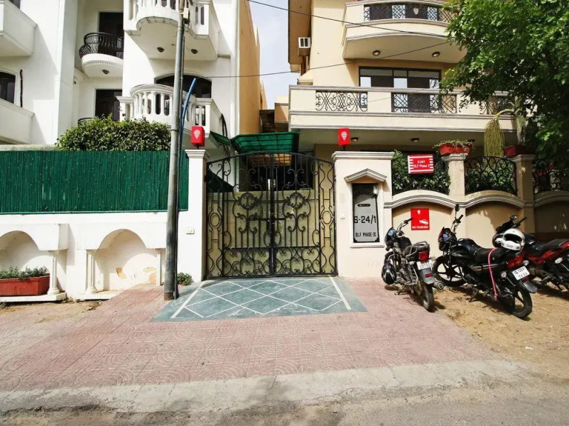 OYO Flagship Guru Dronacharya