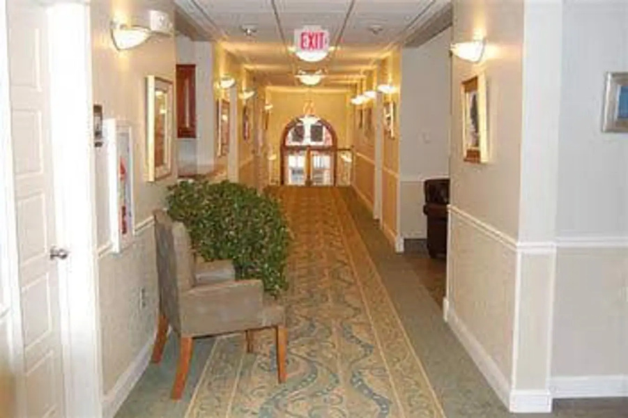Marina Inn & Suites
