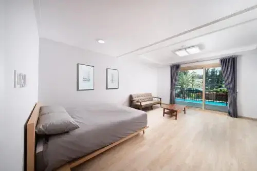 Chatelet Pension