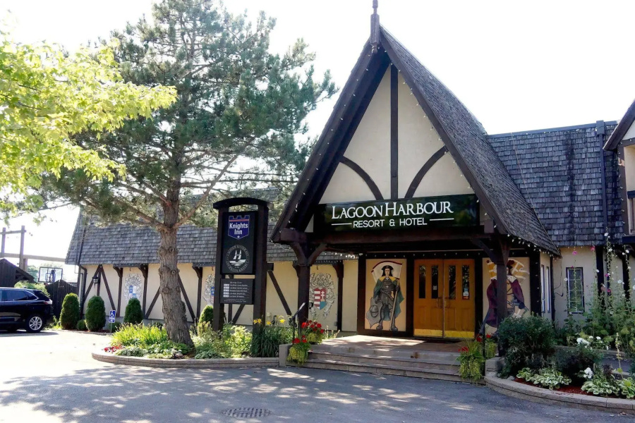 Knights Inn Harbour Resort Lagoon City Brechin
