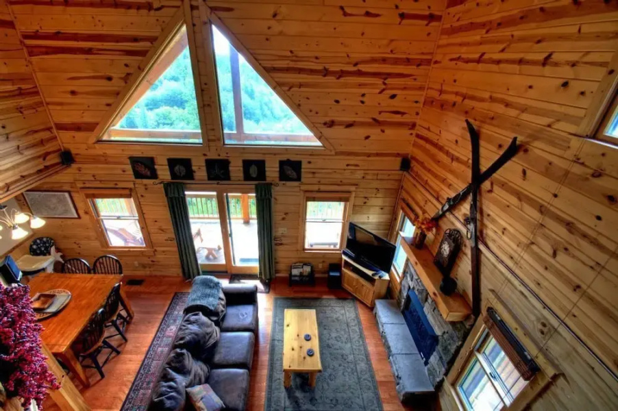 Flatlanders' Retreat - 4 Br Cabin