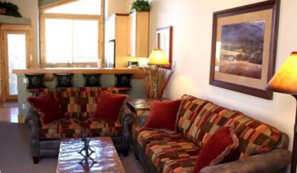 The Sentinels 7 Townhome 2 Br townhouse by RedAwning