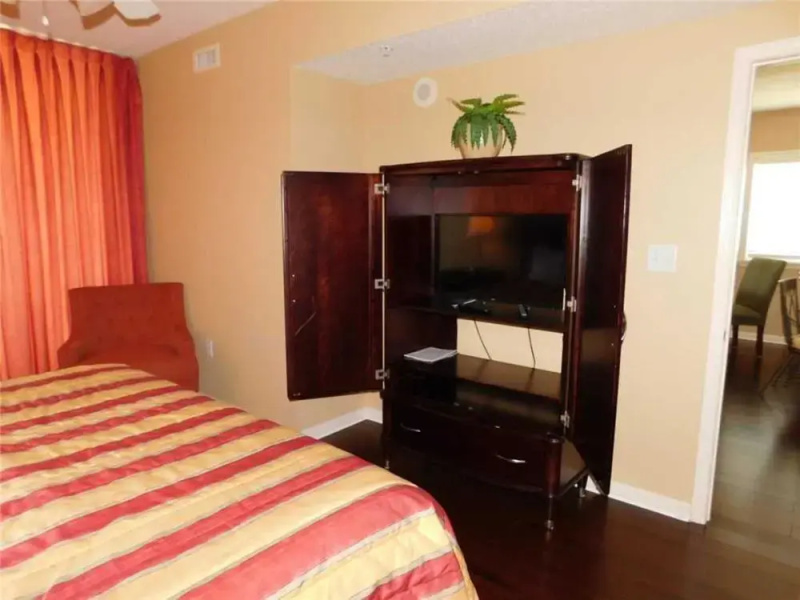 Yacht Club Villas Unit 703 - 3 Br Condo