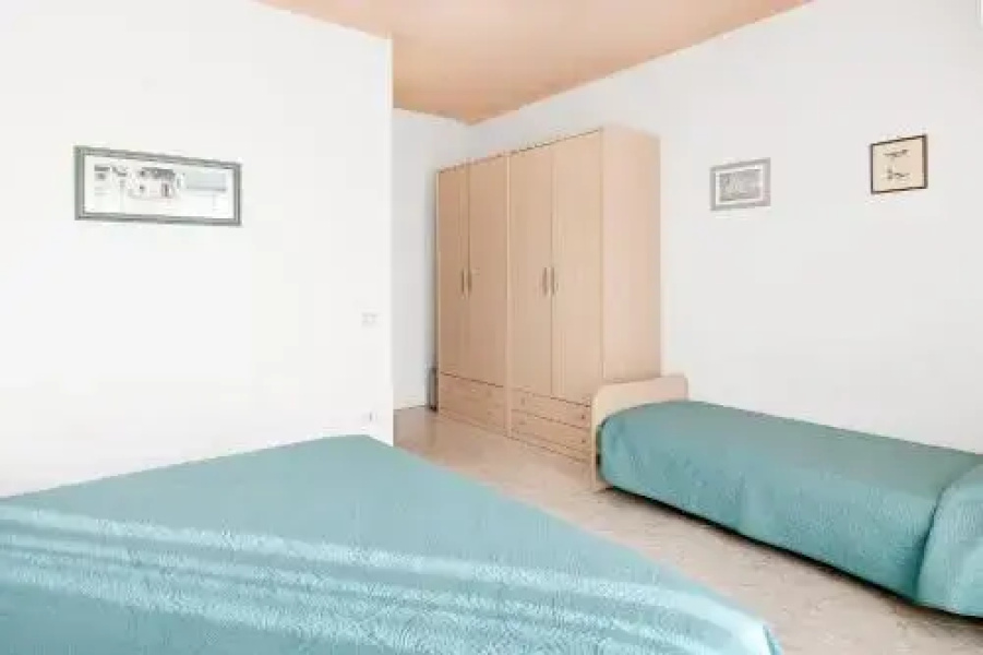 La Marina 2