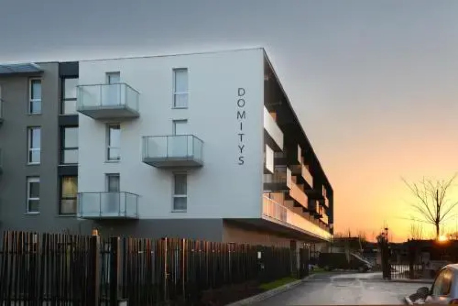 Domitys - L'hermine Blanche