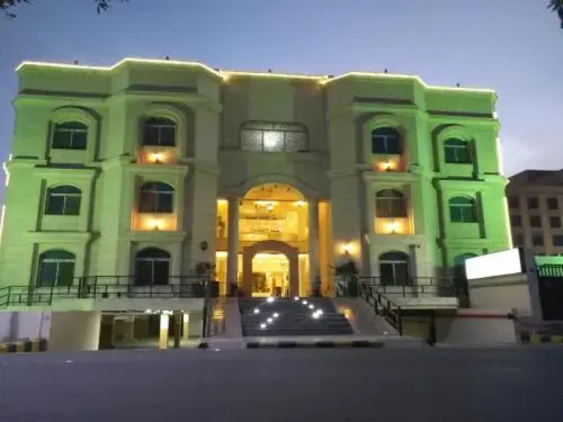 Crown Glory Hotel Suites