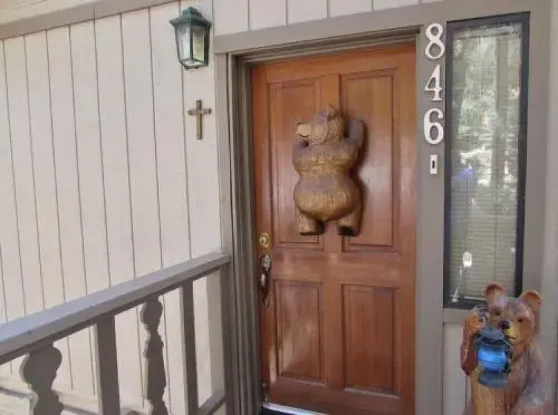 034 Menlo Suite Cabin