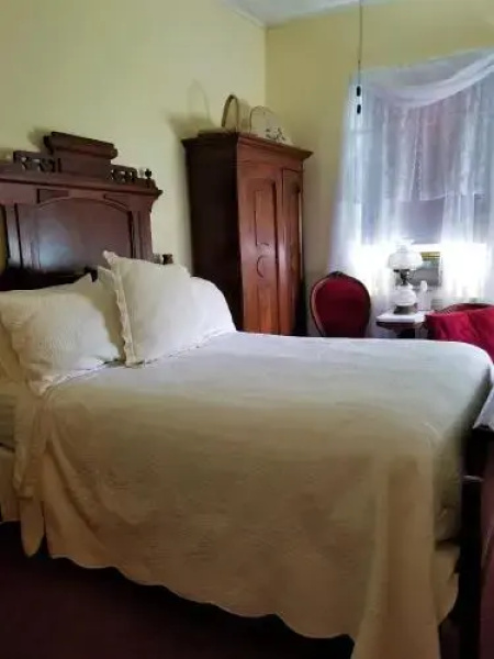 Twin Gables Bed & Breakfast