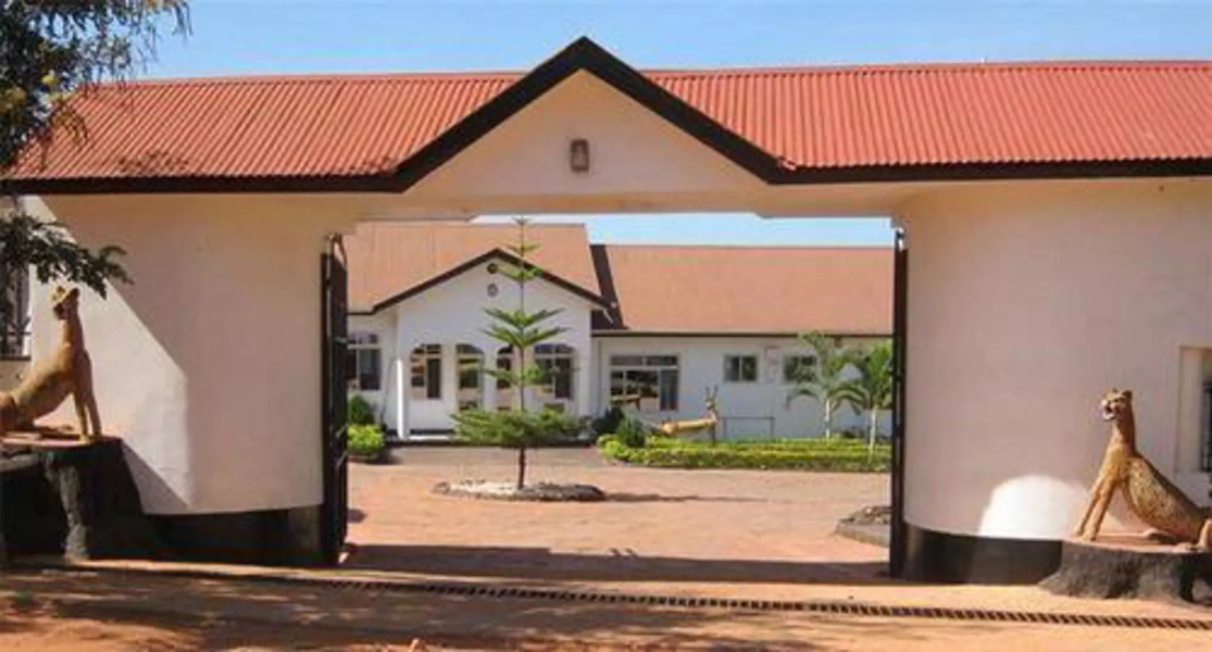 Mahale Classic Lodge