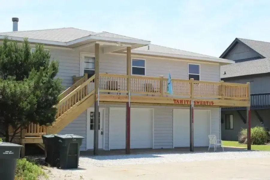 Tahiti Sweetie 4 Br home by RedAwning