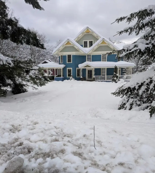 Meadowood Inn