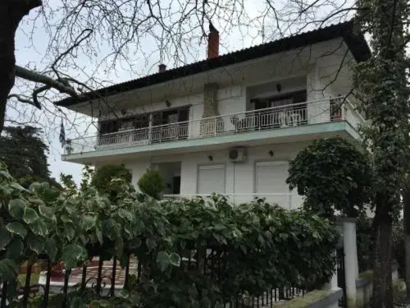 Litsa Haus Estate Residences