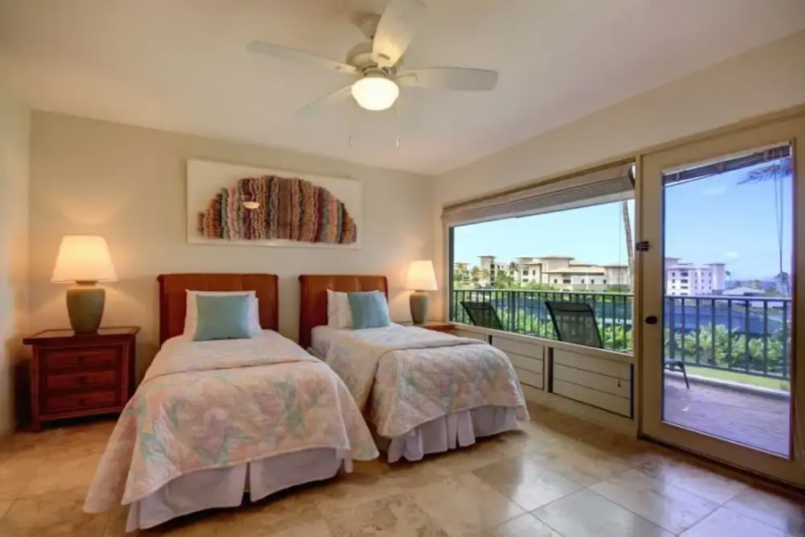 Bay Villa 11B3-4 by RedAwning