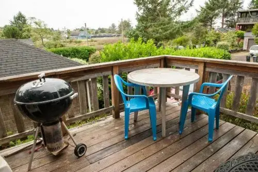 Captain John's Cannon Beach 4 Br home by RedAwning
