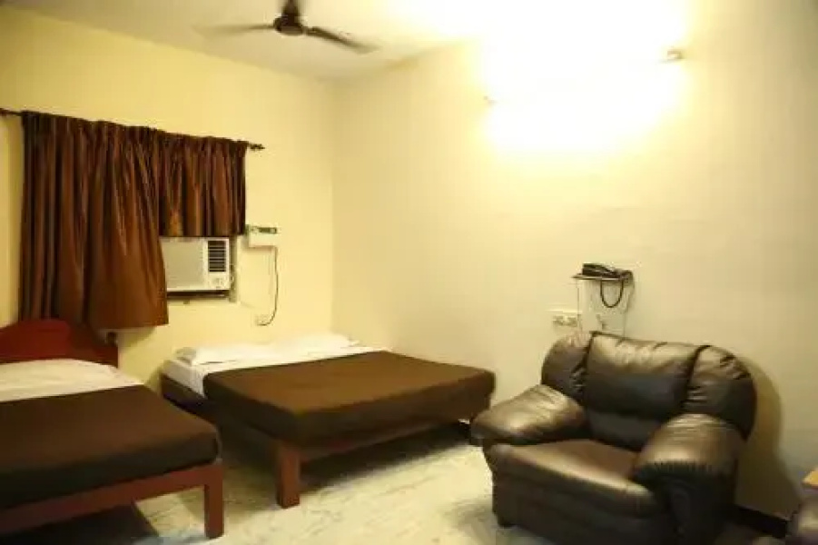 Rmc travellers inn