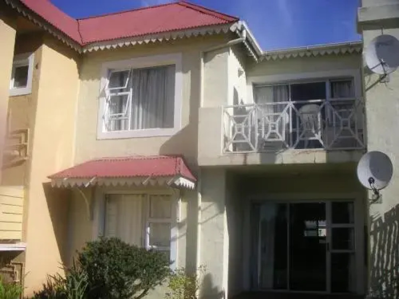 Waterside Living MC03