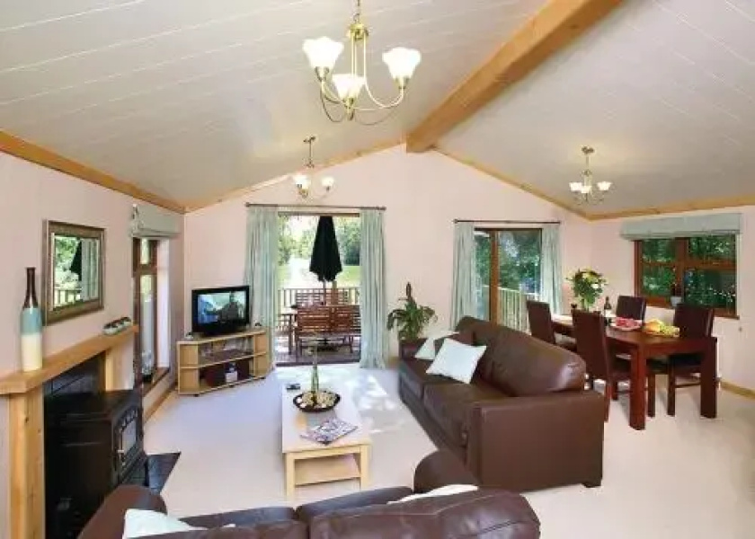 Upton Lakes & Lodges