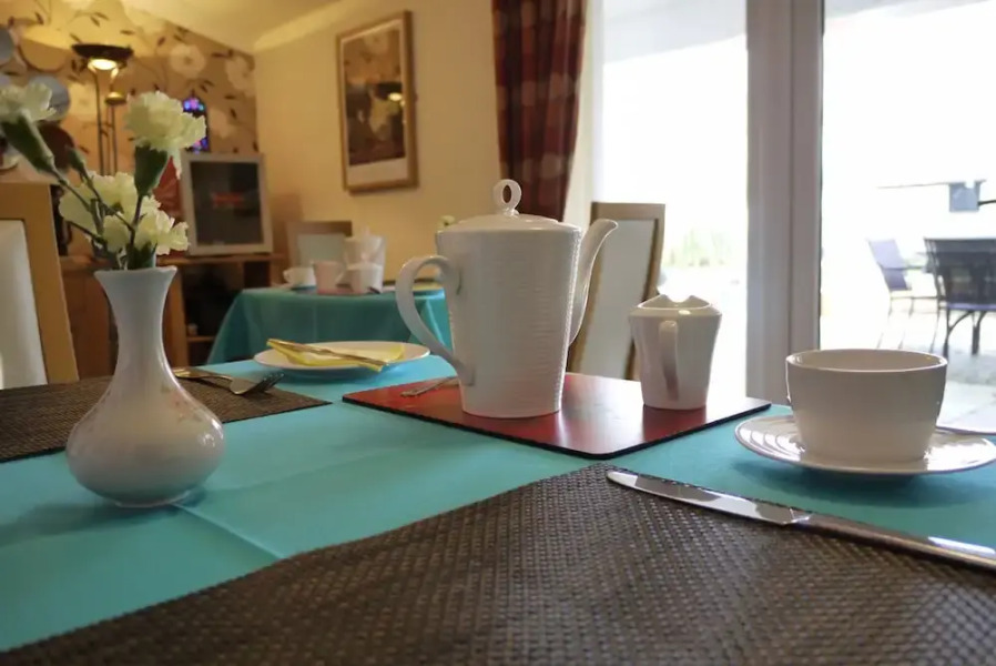 The White House Bed & Breakfast