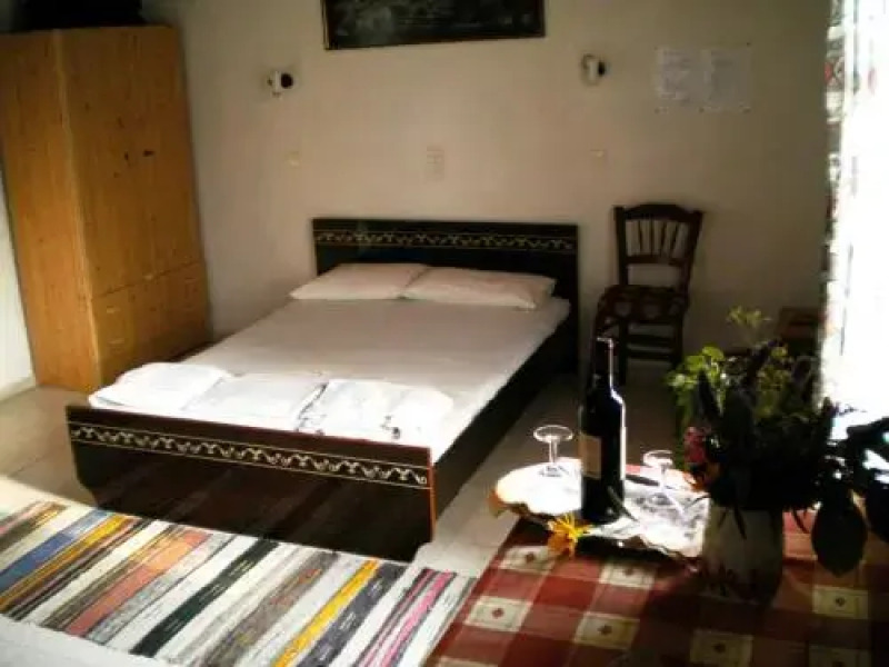 Diamanti Molivos Studios & Apartments