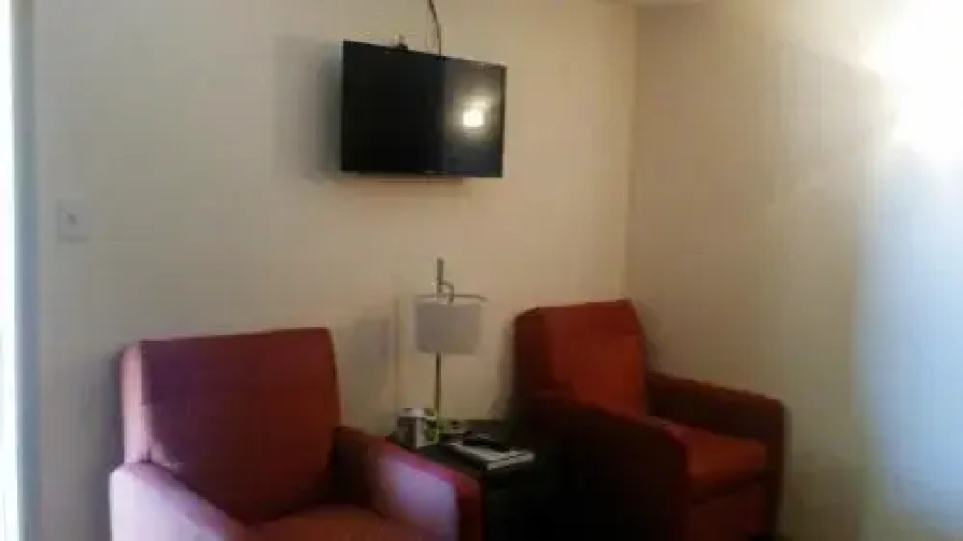 HomeTown Inn By OYO Lakin, KS