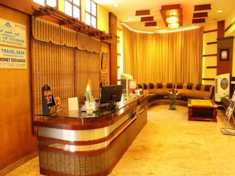 OYO Premium Mysore Nazarbad Road 2