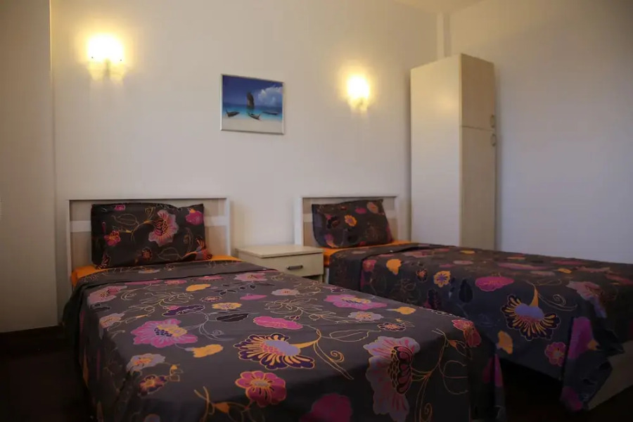 Important Group Villa Royal