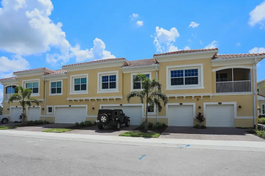 Osprey 01 - 2 Br Townhouse