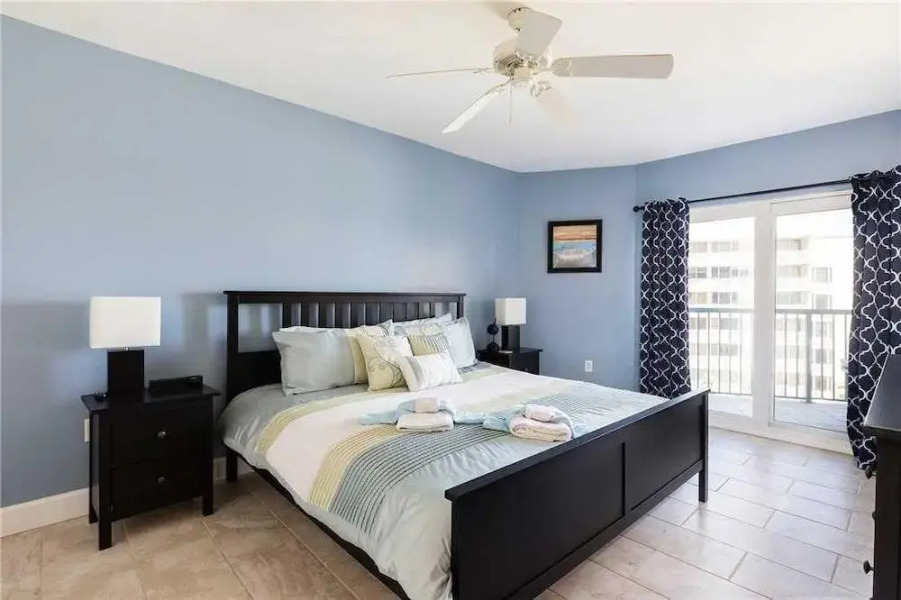 Daytona Towers Grande Unit 702 Apartment 2