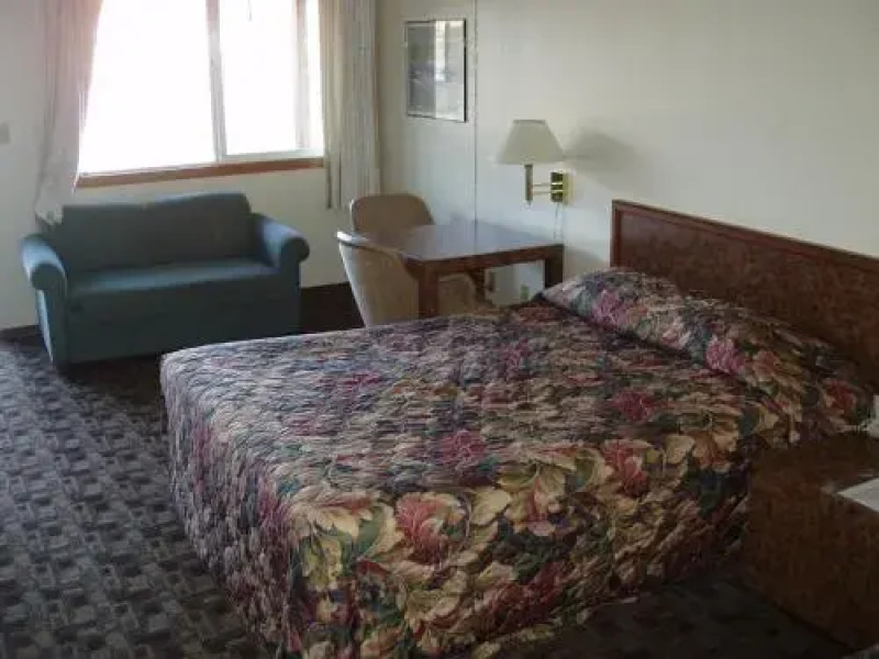 Towne and Country Motel