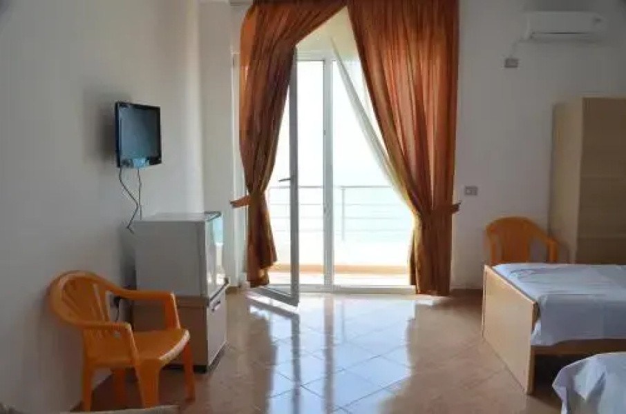 Sunshine Hotel