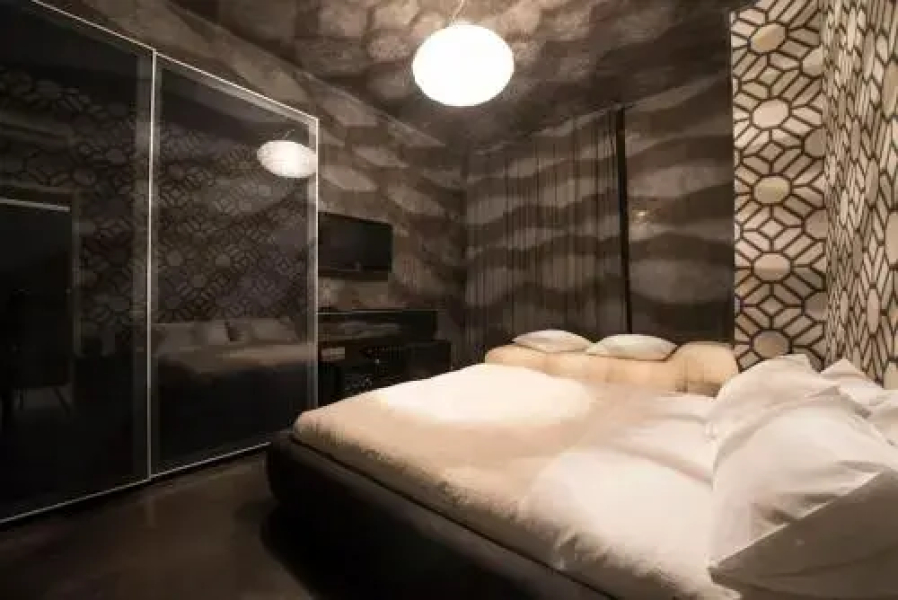 B&B Lounge