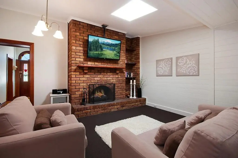 Historic Central Cottage In Warrnambool