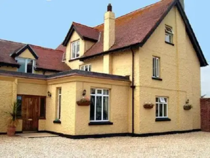 Gratton Lodge Guest House