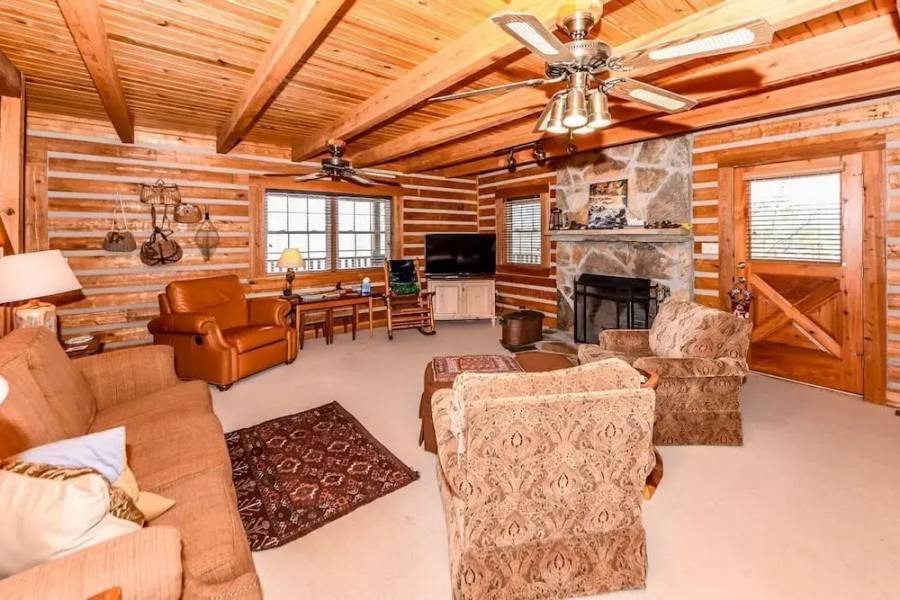 Tranquility - 4 Br home by RedAwning