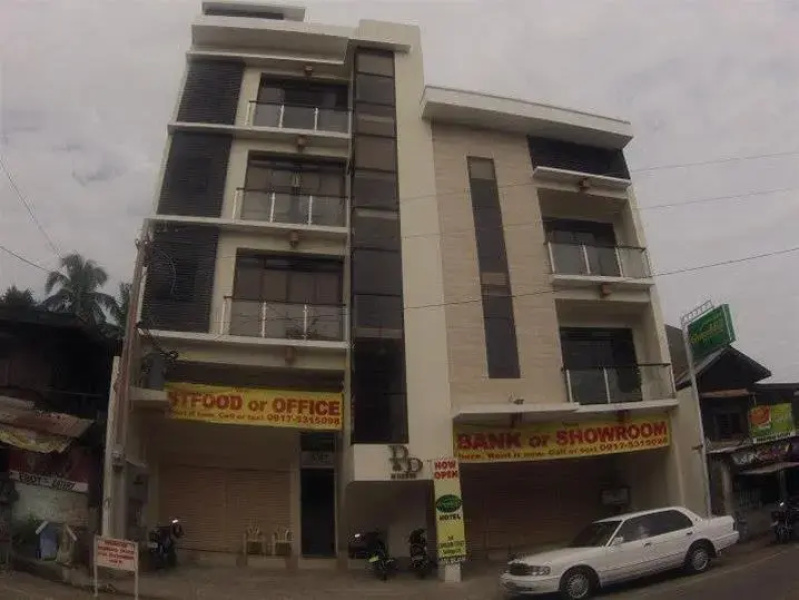 GraceHill EconoSuites Hotel