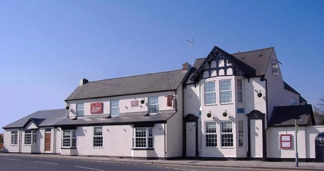 Lucarelli Inn