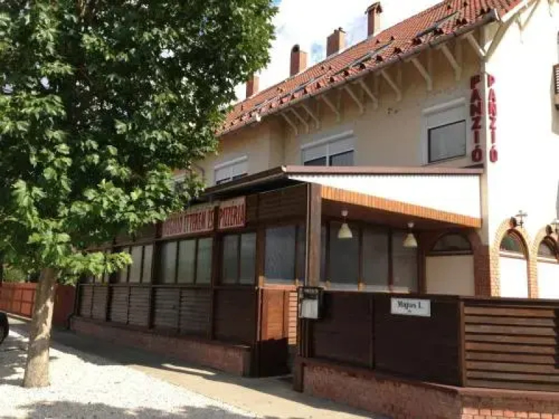 Megálló Panzió