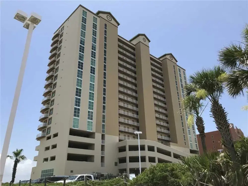 Crystal Shores West 1101