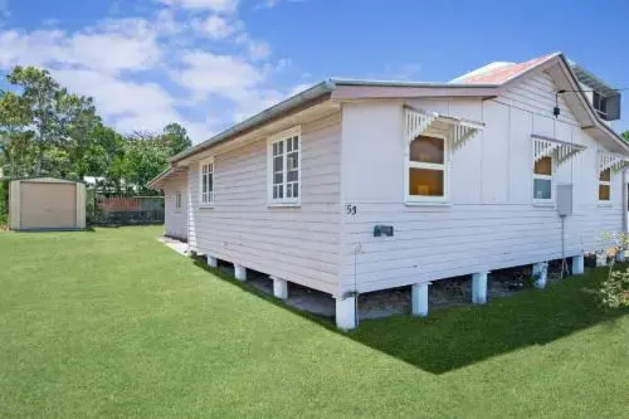 Close to Water, Restaurants and Clubs, Toorbul St, Bongaree