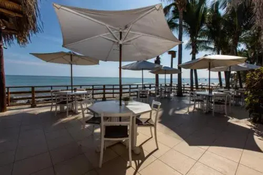 Casa de Playa Bungalows & Restaurant