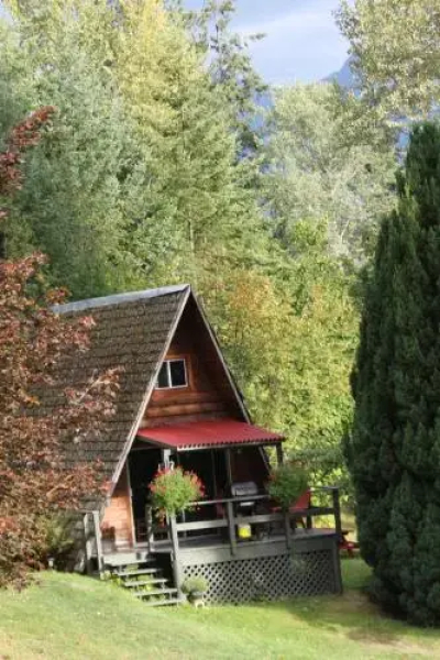 Sunny Bluffs Chalets