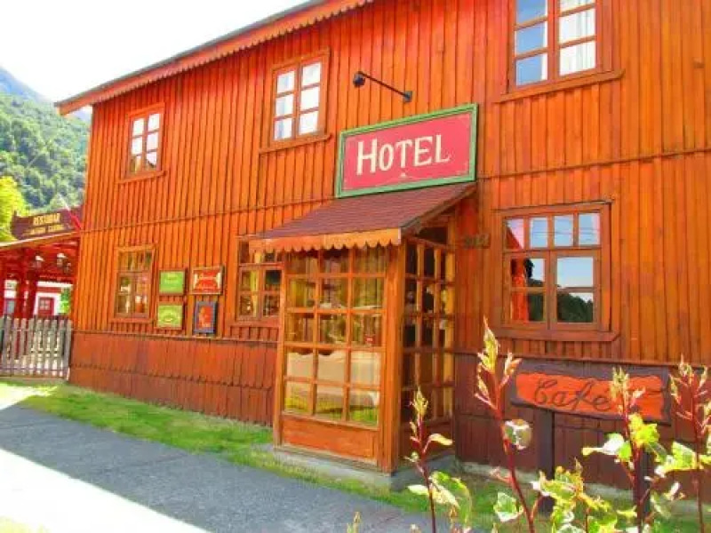 Antigua Casona Patagonia B&B