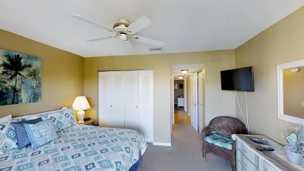 Oceans 90 - 3 Br Condo